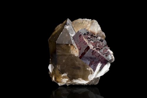 Tantalite-(Mn)<br />Equador, Parelhas, Caicó, Rio Grande do Norte, Brazil<br />7,5	x	6,0	x	7,5	cm<br /> (Author: MIM Museum)