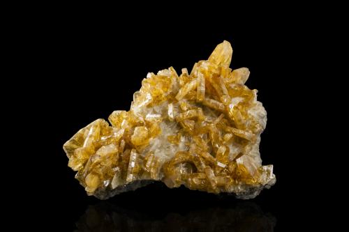 Barite<br />Meikle Mine, Bootstrap District, Elko County, Nevada, USA<br />28,0 	x	25,0	x	11,0	cm<br /> (Author: MIM Museum)