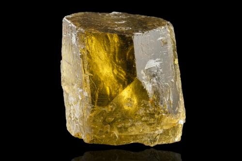 Sanidine<br />Itrongay (Itrongahy), Mahasoa East Commune, Betroka District, Anosy Region, Madagascar<br />8,0	x	7,0	x	7,0	cm<br /> (Author: MIM Museum)