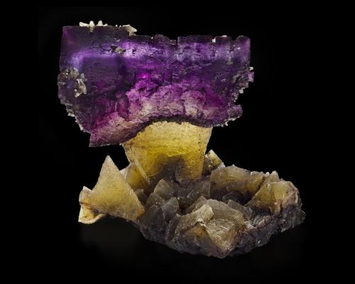 Fluorite<br />Mina West Green, Minas Saline, Grupo Ozark-Mahoning, Sub-Distrito Cave-in-Rock, Condado Hardin, Illinois, USA<br />18,5 x 13,5 x 12,0 cm<br /> (Author: MIM Museum)
