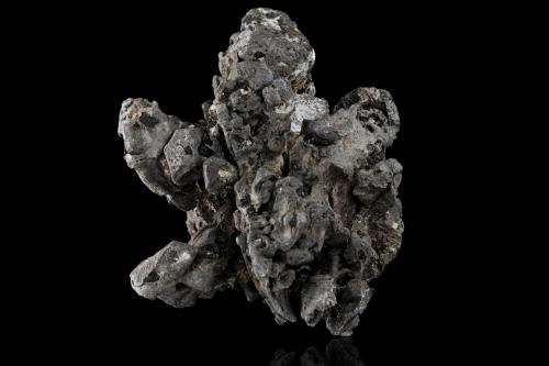 Lead<br />Långban, Filipstad, Värmland, Sweden<br />8,0	x	6,5	x	9,0	cm<br /> (Author: MIM Museum)