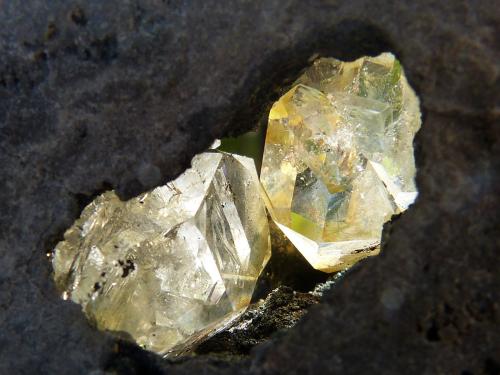 Cuarzo (variedad herkimer)<br />Condado Herkimer, New York, USA<br />Apertura de la cavidad: 3 cm<br /> (Autor: nerofis2)