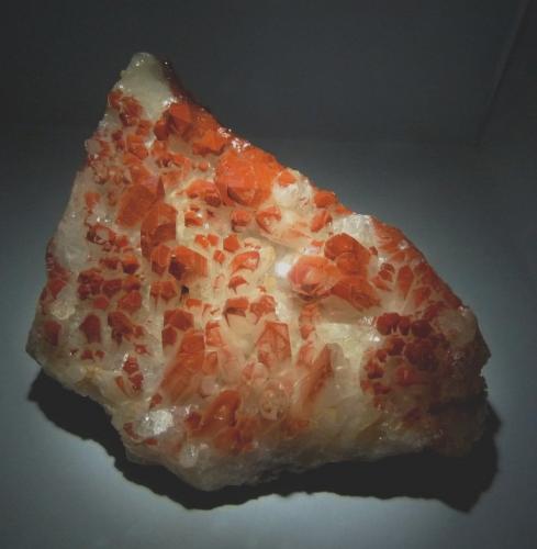 Cuarzo.<br />Pella, Zona Orange river, Kakamas, Distrito ZF Mgcawu, Provincia Septentrional del Cabo, Sudáfrica<br />100x70 mm.<br /> (Autor: Jesus Franquesa Baucells)