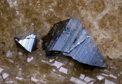 Anatasa<br />Miage Glacier, Veny Valley, Monte Bianco Massif (Mont Blanc Massif), Courmayeur, Aosta Valley (Val d'Aosta), Italy<br />Campo de visión 2,3 mm.<br /> (Autor: Juan Miguel)