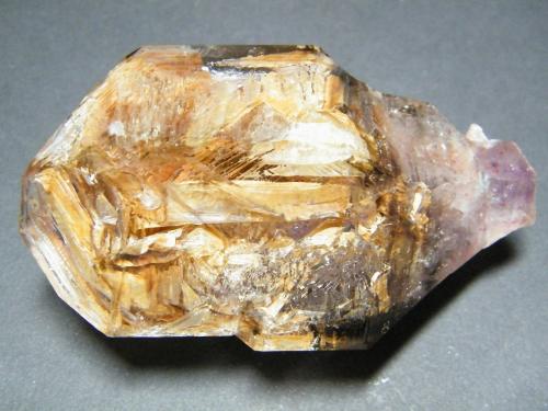 Quartz<br />Zona Brandberg, Región Erongo, Namibia<br />100x55x40mm<br /> (Author: Heimo Hellwig)