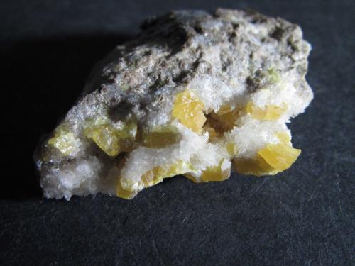 Azufre<br />Sulphur Mines, La Serrata, Lorca, Comarca Alto Guadalentín, Region of Murcia (Murcia), Spain<br />4''5 x 2 cm.<br /> (Autor: prcantos)