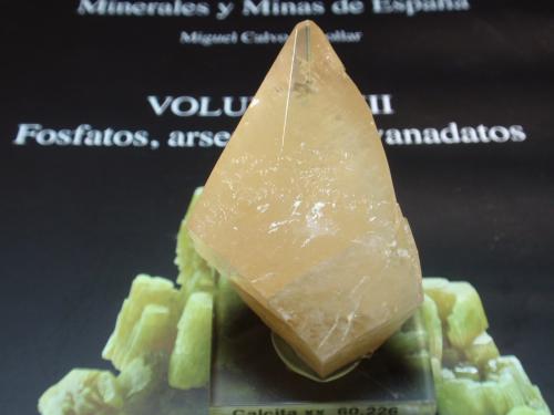 Calcita<br />Rio Maior, Distrito Santarém, Portugal<br />35x60 mm<br /> (Autor: Ignacio)