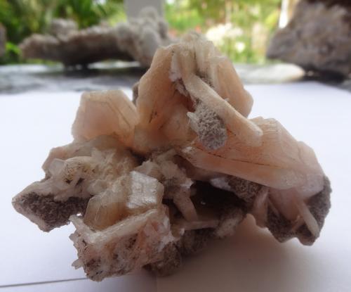 Stilbite and Laumontite<br />Pune District (Poonah District), Maharashtra, India<br />8x6,5x7,4cm<br /> (Author: Dave van Bladel)