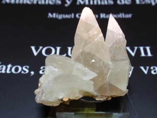 Calcita<br />Ulea, Comarca Valle de Ricote, Región de Murcia (Murcia), España<br />35x30 mm<br /> (Autor: Ignacio)