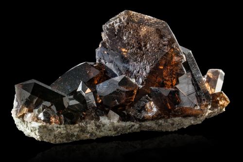 Quartz (variety smoky)<br />Cavradi, Curnera Valley, Tujetsch (Tavetsch), Vorderrhein Valley, Grischun (Grisons; Graubünden), Switzerland<br />20,0	x	15,0	x	12,0	cm<br /> (Author: MIM Museum)