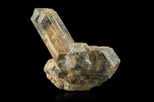 Geocronite<br />Xanda Mine, Virgem da Lapa, Vale do Jequitinhonha, Minas Gerais, Brazil<br />9,0	x	4,0	x	7,5	cm<br /> (Author: MIM Museum)