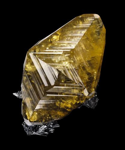 Calcite with Stibnite<br />Xianhuang Mine (Xianhuangkuang Mine), Jinchengjiang District, Hechi Prefecture, Guangxi Zhuang Autonomous Region, China<br />17,0 x 10,0 x 9,0 cm<br /> (Author: MIM Museum)