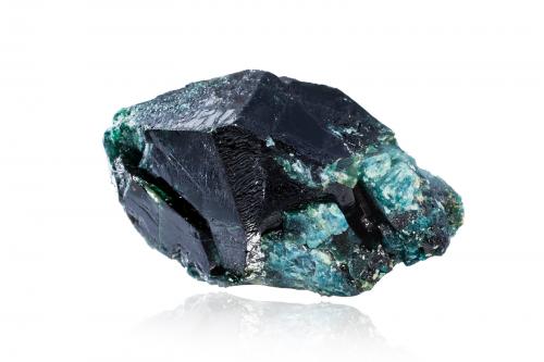 Lazulite<br />Laila base camp area, Ghanche District, Gilgit-Baltistan (Northern Areas), Pakistan<br />9,0	x	6,5	x	5,0	cm<br /> (Author: MIM Museum)