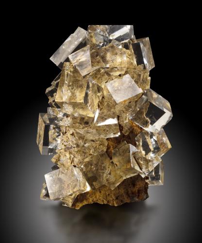 Fluorite<br />Mina Nikolaevski, Dalnegorsk, Distrito urbano Dalnegorsk, Primorsky Krai, Far-Eastern Region, Rusia<br />7,5	x	7,5	x	13,0	cm<br /> (Author: MIM Museum)