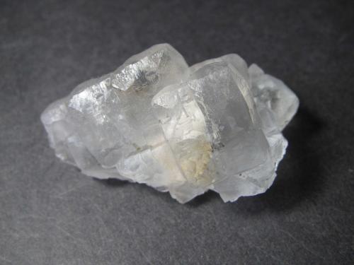 Fluorita<br />Mina Jaimina, filón Obdulia, Zona Minera Caravia, Trechorio, Carrales, Caravia, Comarca Oriente, Principado de Asturias (Asturias), España<br />5''5 x 3''5 cm.<br /> (Autor: prcantos)