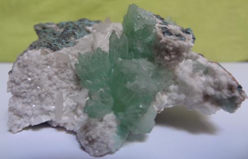 Fluorapophyllite-(K) on Heulandite-Ca<br />Lonavale (Lonavala), Pune District (Poonah District), Maharashtra, India<br />5 x 5 x 3cm<br /> (Author: Dave van Bladel)