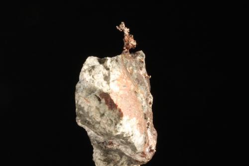 Plata<br />Tizi Mine, Bou Azzer mining district, Zagora Province, Drâa-Tafilalet Region, Morocco<br />6 x 6 x 2 cm. aprox.<br /> (Autor: Iván Blanco (PDM))