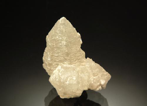 Witherite<br />Minerva I Mine, Ozark-Mahoning group, Cave-in-Rock Sub-District, Hardin County, Illinois, USA<br />2.0 x 2.4 cm<br /> (Author: crosstimber)