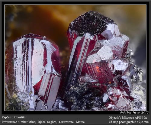 Proustite<br />Imiter Mine, Jebel Saghro, Imiter District, Tinghir Province, Drâa-Tafilalet Region, Morocco<br />fov 2.2 mm<br /> (Author: ploum)