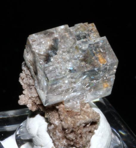 Fluorite<br />Walworth Quarry, Walworth, Wayne County, New York, USA<br />1.7 x 1.4 cm<br /> (Author: Don Lum)