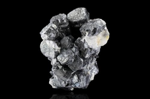 Pyrargyrite with Calcite<br />La Luz, Municipio Guanajuato, Guanajuato, Mexico<br />7,0	x	5,5	x	5,5	cm<br /> (Author: MIM Museum)
