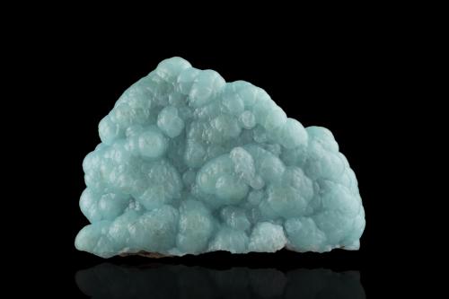 Hemimorphite<br />Mina La Bocona (Mina Bocoyna), Cerro las Minitas, Municipio Guadalupe Victoria, Durango, México<br />10,5	x	4,0	x	7,0	cm<br /> (Author: MIM Museum)