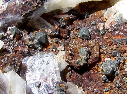 Galena con Barita<br />Aizpea claim, Cerain mines, Zerain, Comarca Goyerri, Guipúzcoa / Gipuzkoa, Basque Country (Euskadi), Spain<br />12cm por 9cm<br /> (Autor: canada)