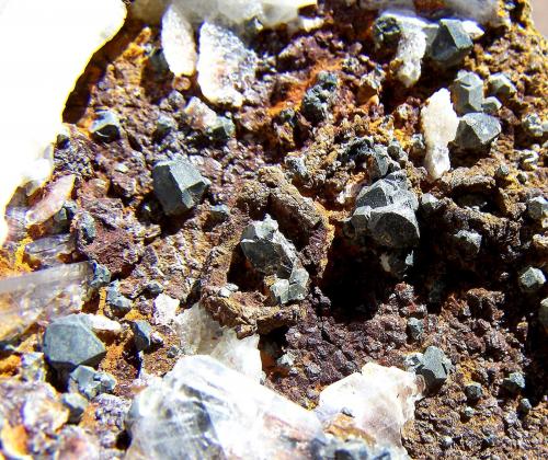 Galena con Barita<br />Aizpea claim, Cerain mines, Zerain, Comarca Goyerri, Guipúzcoa / Gipuzkoa, Basque Country (Euskadi), Spain<br />12cm por 9cm<br /> (Autor: canada)