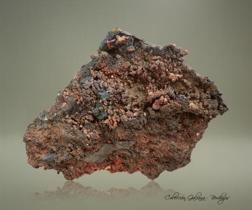 Cobre<br />Boinás Este, Plataforma 380, Boinás, Belmonte de Miranda, Comarca Oviedo, Principado de Asturias (Asturias), España<br />83 x 63 x 55 mm.<br /> (Autor: Rafael Galiana)