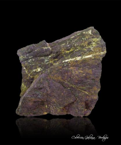 Heterosita<br />Pegmatita Teso de la Calera, Pinilla de Fermoselle, Villar del Buey, Comarca Sayago, Zamora, Castilla y León, España<br />85 x 73 x 41 mm.<br /> (Autor: Rafael Galiana)