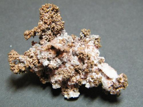 Copper and Calcite<br />Tsumeb Mine, Tsumeb, Otjikoto Region, Namibia<br />45x30mm<br /> (Author: Heimo Hellwig)