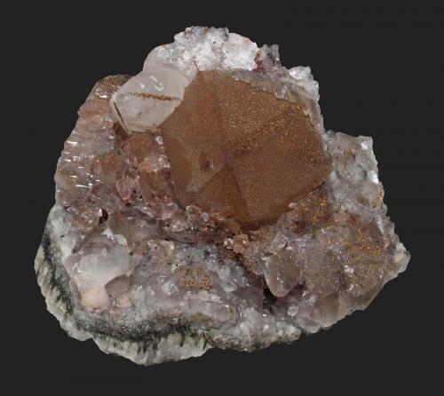 Quartz and Calcite<br />Cantera Houdaille, Little Falls, Condado Passaic, New Jersey, USA<br />6.5 x 5.5 cm<br /> (Author: Frank Imbriacco)