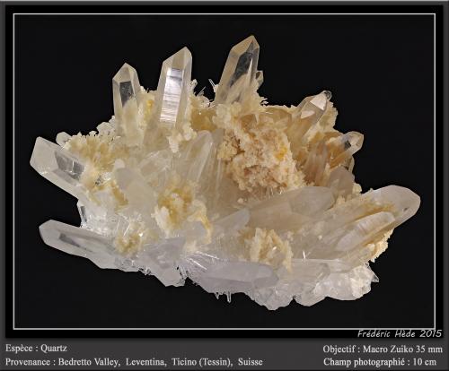 Quartz<br />Bedretto Valley, Leventina, Ticino (Tessin), Switzerland<br />fov 10 cm<br /> (Author: ploum)