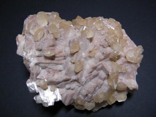 Calcite<br />Tsumeb Mine, Tsumeb, Otjikoto Region, Namibia<br />130x100mm<br /> (Author: Heimo Hellwig)