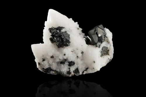 Tennantite on Quartz<br />Concepción del Oro, Municipio Concepción del Oro, Zacatecas, Mexico<br />6,5	x	4,5	x	4,5	cm<br /> (Author: MIM Museum)