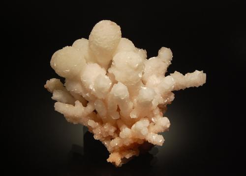 Aragonite<br />Salsigne Mine, Salsigne, Mas-Cabardès, Carcassonne, Aude, Occitanie, France<br />5.9 x 6.6 cm<br /> (Author: crosstimber)