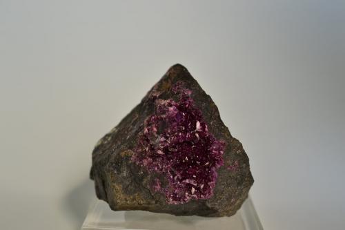 Clinocloro (variedad kämmererita)<br />Mina Kop Krom, Kop Daglari, Provincia Erzurum, Región Anatolia Oriental, Turquía<br />6 x 5 x 5 cm.<br /> (Autor: Raul S. Llorente)