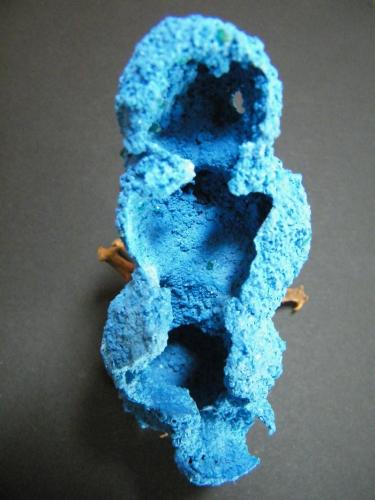 Shattuckite<br />Kaokoveld Plateau, Kunene Region, Namibia<br />100x40x45mm<br /> (Author: Heimo Hellwig)