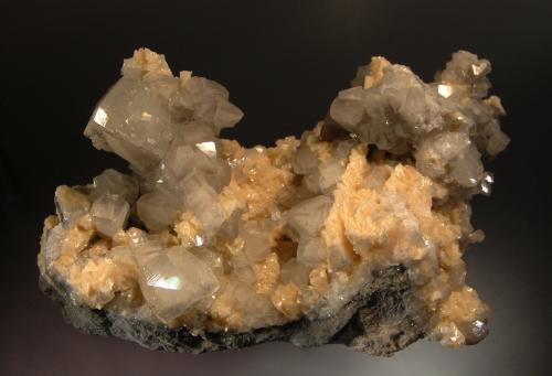 Calcite<br />Manaoshan Mine, Dongpo, Yizhang District, Chenzhou Prefecture, Hunan Province, China<br />9.5 x 17.5 cm<br /> (Author: crosstimber)