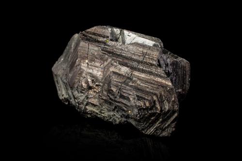 Pearceite<br />Guanajuato, México<br />5,0	x	2,5	x	2,5	cm<br /> (Author: MIM Museum)
