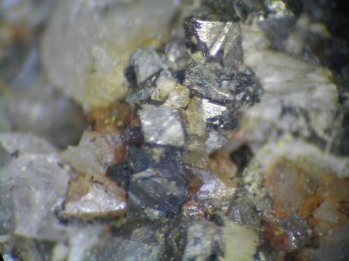 Arsenopirita<br />Olesa de Montserrat, Comarca Baix Llobregat, Barcelona, Cataluña / Catalunya, España<br />2 mm. el agregado de cristales<br /> (Autor: Adolf Cortel)