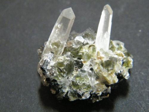 Quartz, Fluorite<br />Erongo Mountain, Usakos, Erongo Region, Namibia<br />30x30mm<br /> (Author: Heimo Hellwig)