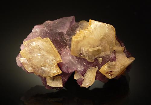 Barite<br />Denton Mine, Goose Creek Mine group, Harris Creek Sub-District, Hardin County, Illinois, USA<br />3.0 x 5.5 cm<br /> (Author: crosstimber)