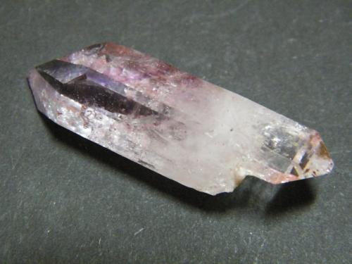 Quartz (variety amethyst)<br />Goboboseb Mountains, Brandberg area, Erongo Region, Namibia<br />50x15mm<br /> (Author: Heimo Hellwig)