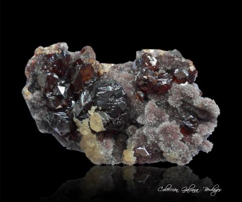 Esfalerita<br />Mina Kangjianwan, Shuikoushan, Changning, Prefectura Hengyang, Provincia Hunan, China<br />105 x 66 x 35 mm<br /> (Autor: Rafael Galiana)