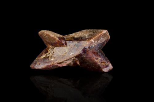 Monazite (Group)<br />Espinosa, Janaúba, Minas Gerais, Brasil<br />4,5	x	4,0	x	3,0	cm<br /> (Author: MIM Museum)