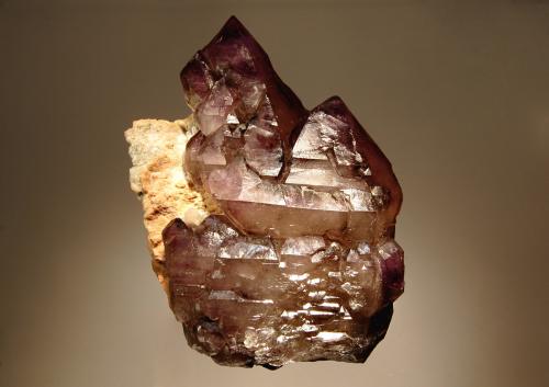 Quartz (variety amethyst)<br />Soliva Quarry (AVE Quarry works), Can Sala, Riudarenes, Comarca La Selva, Gerona / Girona, Catalonia / Catalunya, Spain<br />8.3 x 10.9 cm<br /> (Author: crosstimber)