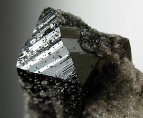 Ilvaíta<br />Dalnegorsk, Dalnegorsk Urban District, Primorsky Krai, Russia<br />3,5 x 3,5 x 1,5 cm<br /> (Autor: Antonio Alcaide)
