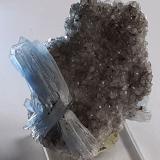 Baryte, Calcite<br />Jebel Ouichane mines, Beni Bou Ifrour, Nador, Nador Province, Oriental Region, Morocco<br />6,5 x 6 cm<br /> (Author: Volkmar Stingl)