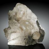 Calcita<br />Mina La Cuerre, zona minera de La Florida, Rionansa-Herrerías, Comarca Saja-Nansa, Cantabria, España<br />18 x 16cm, cristales hasta 5cm<br /> (Autor: Raul Vancouver)